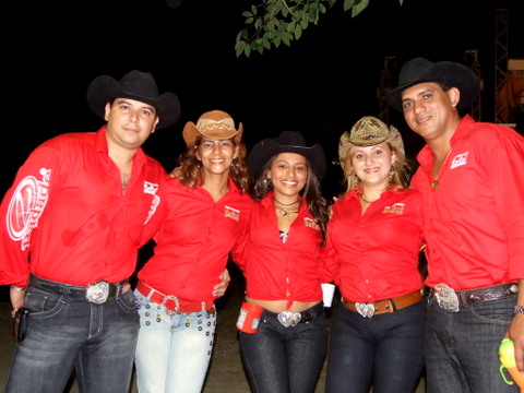 Da esq/direita Alaercio e Marisa Bahia, Fernada, Daniele e Junior Bahia 